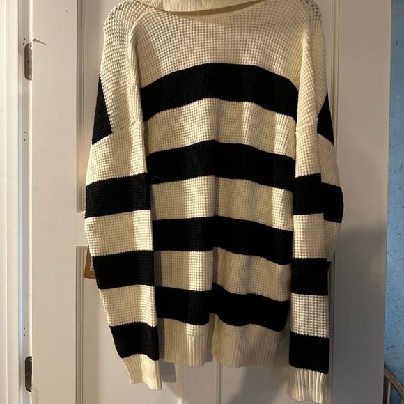 Cyrus Sweater - Picture 5 of 5